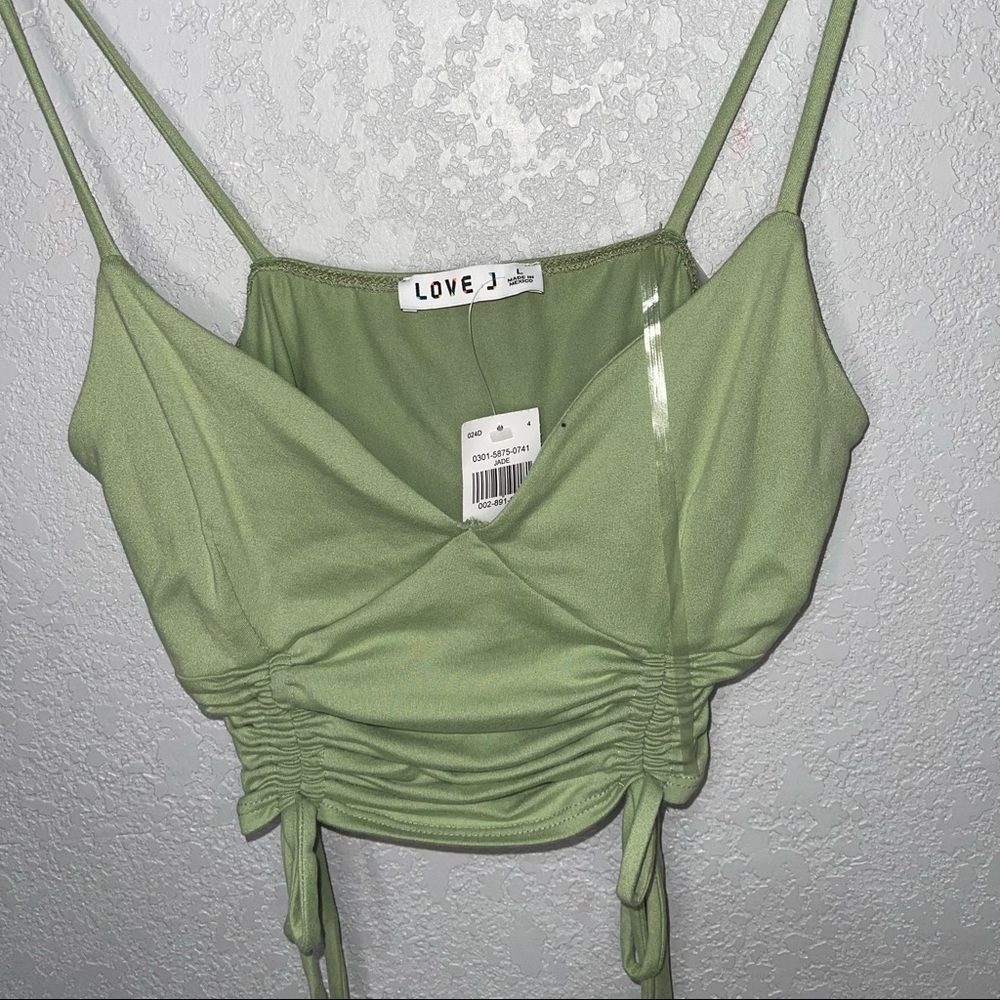 Light green crop top - two scrunches on the front